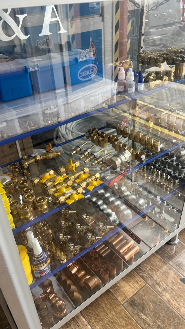 ACCESORIOS PARA GAS — TECNIGAS Y ARTINGAS