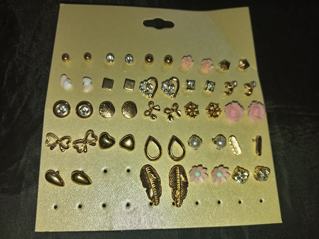 Aretes topitos surtidos — Maniamigos