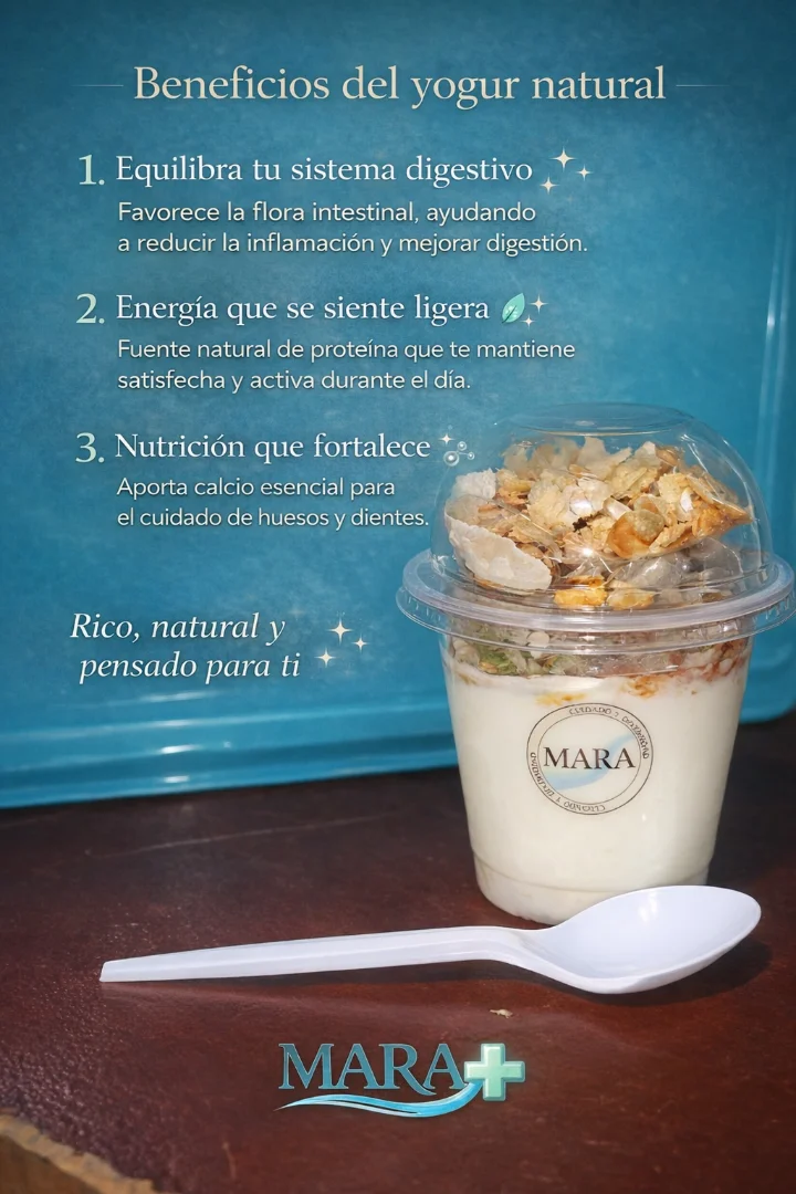 Parfeits de yogurt con fruta y granola — Antojos Sin CULPA