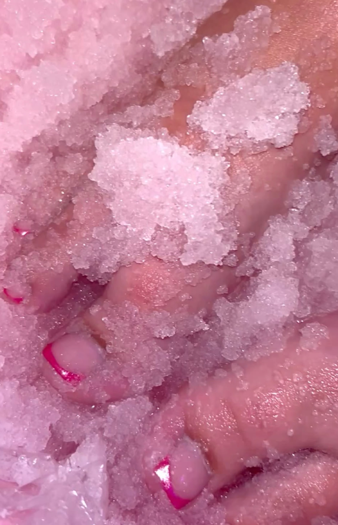 Spa para pies con semi permanente — Spa de uñas Erika Osorio