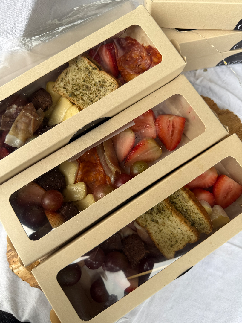 CAJA DE CHARCUTERÍA PARA PICNIC — CAZZÚ CHARCUTERÍA
