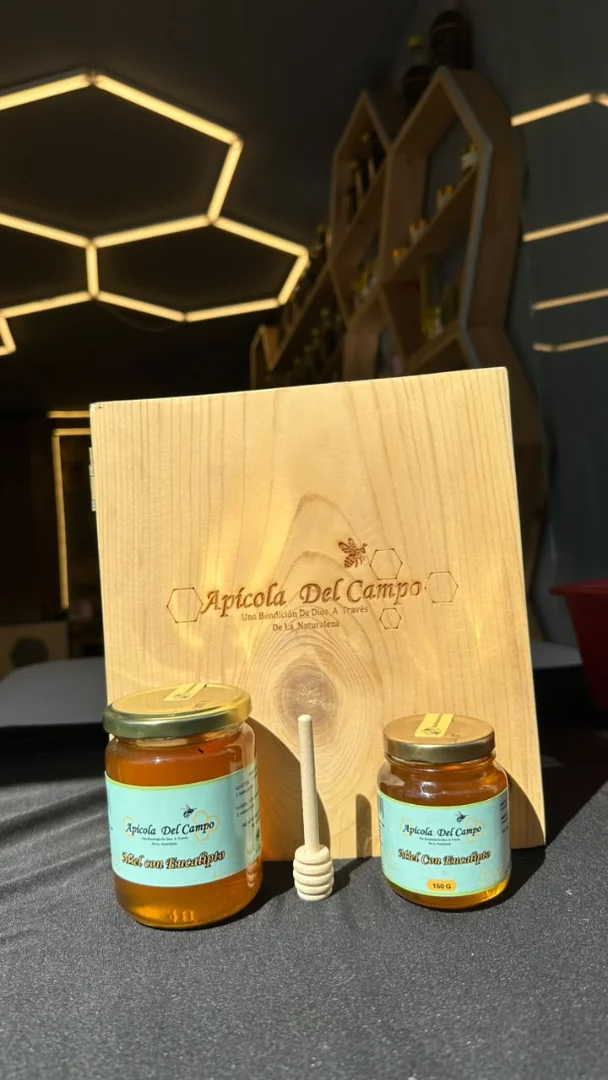 Miel con Extracto Puro de Eucalipto X 150g — Apiola del Campo