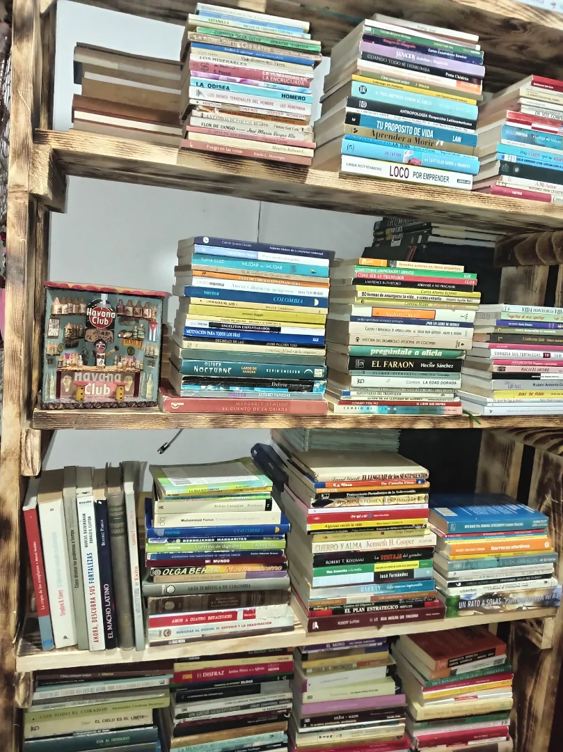 Libros de segunda — Maniamigos