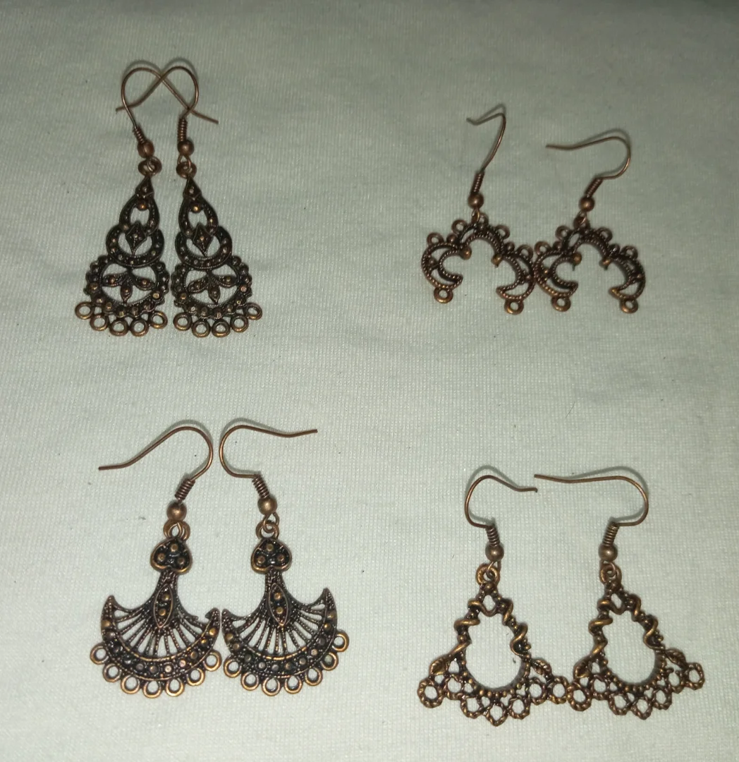 Aretes variados — Maniamigos