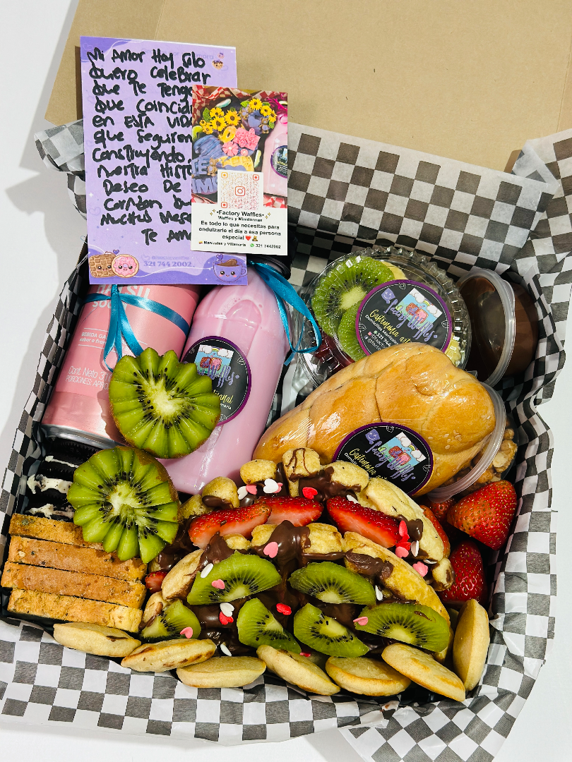 Box ámale BRUNCH — Factory Waffles